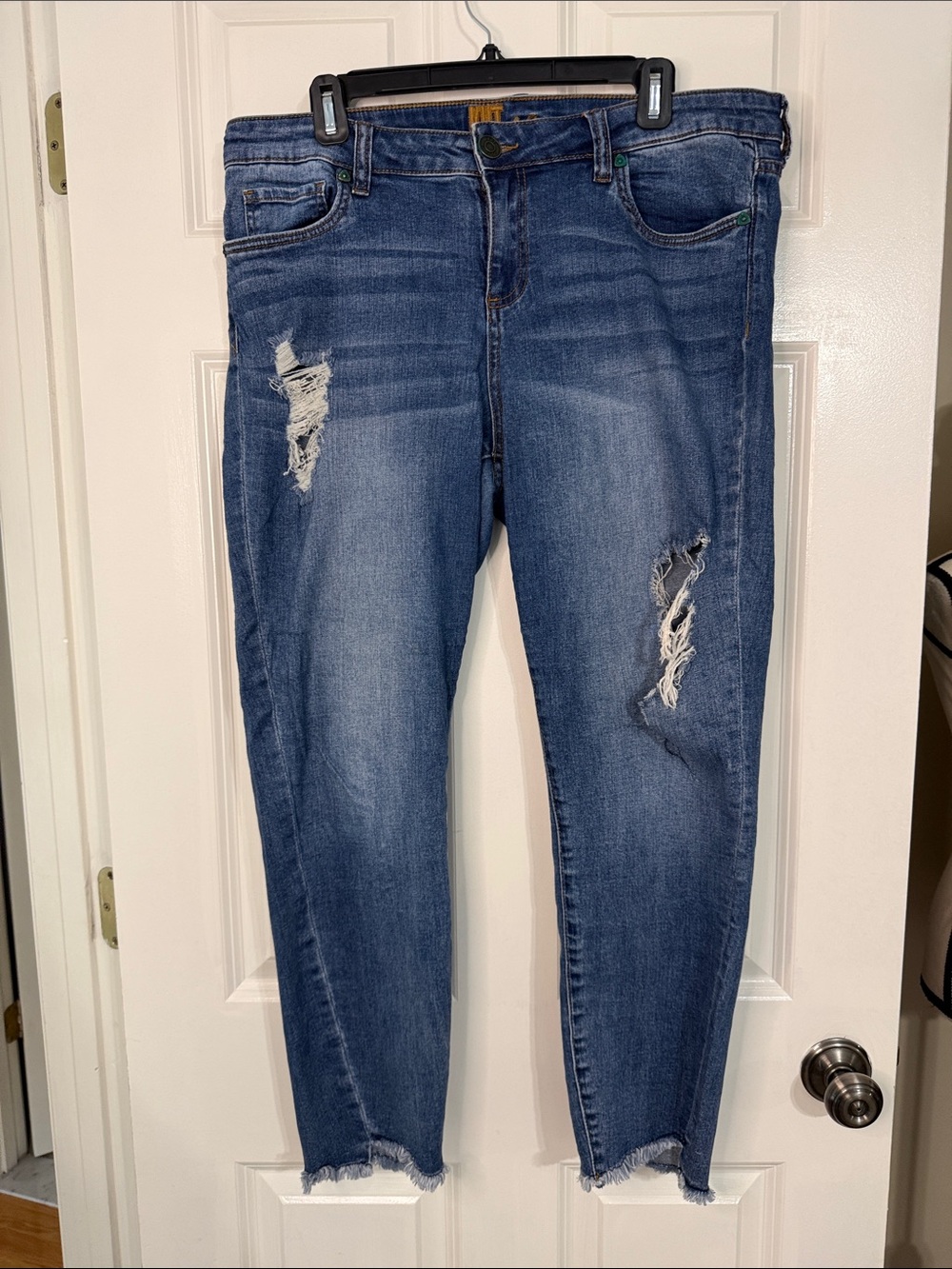 Distressed High-Rise Cropped Ripped Jeans in Dark Blue